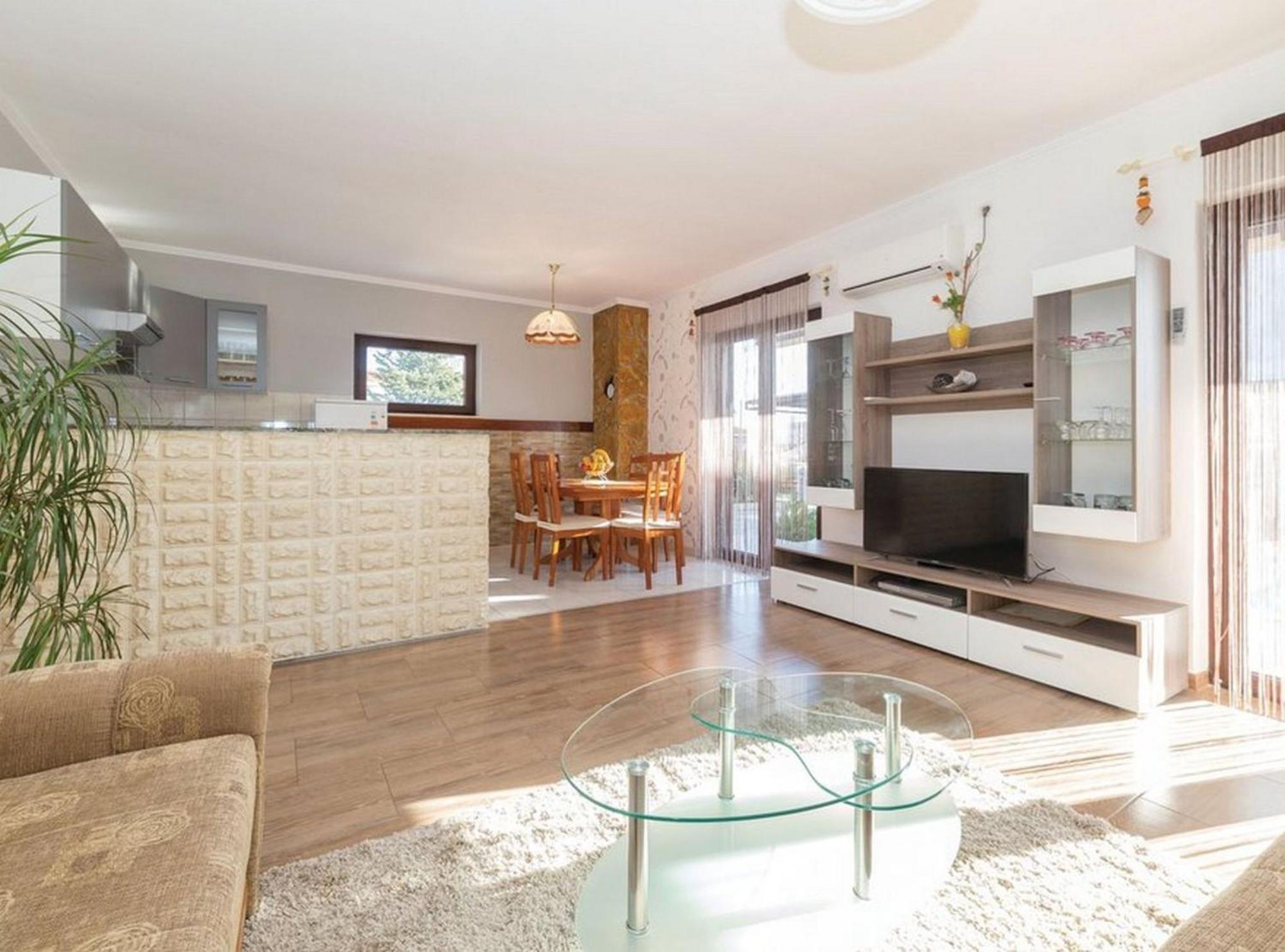Cozy Nook Apartment Kastel Stari Kaštela Exterior foto