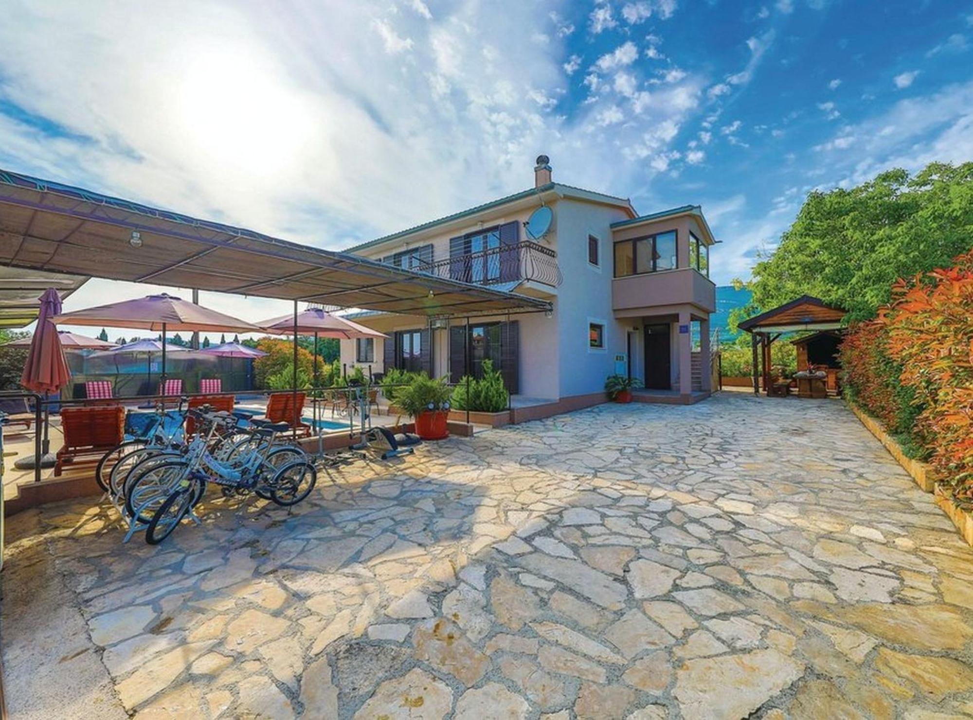 Cozy Nook Apartment Kastel Stari Kaštela Exterior foto